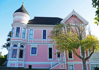 Pink Victorian house in Eureka, CA